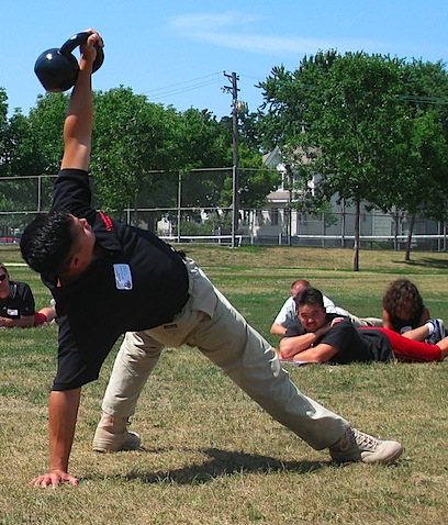 Caja de Herramientas: TURKISH GET-UP (TGU), el Constructor de Hombres Fuertes